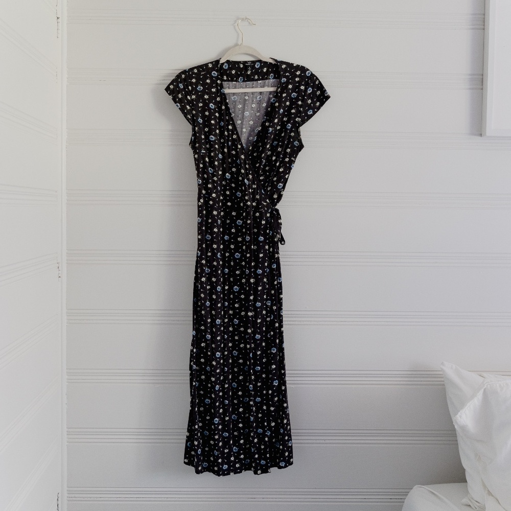 J.Crew Navy White Daisy Print Wrap Dress